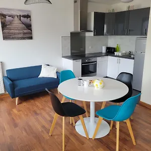 Grand Avec Parking à 10 Minutes Des Plages Appartement